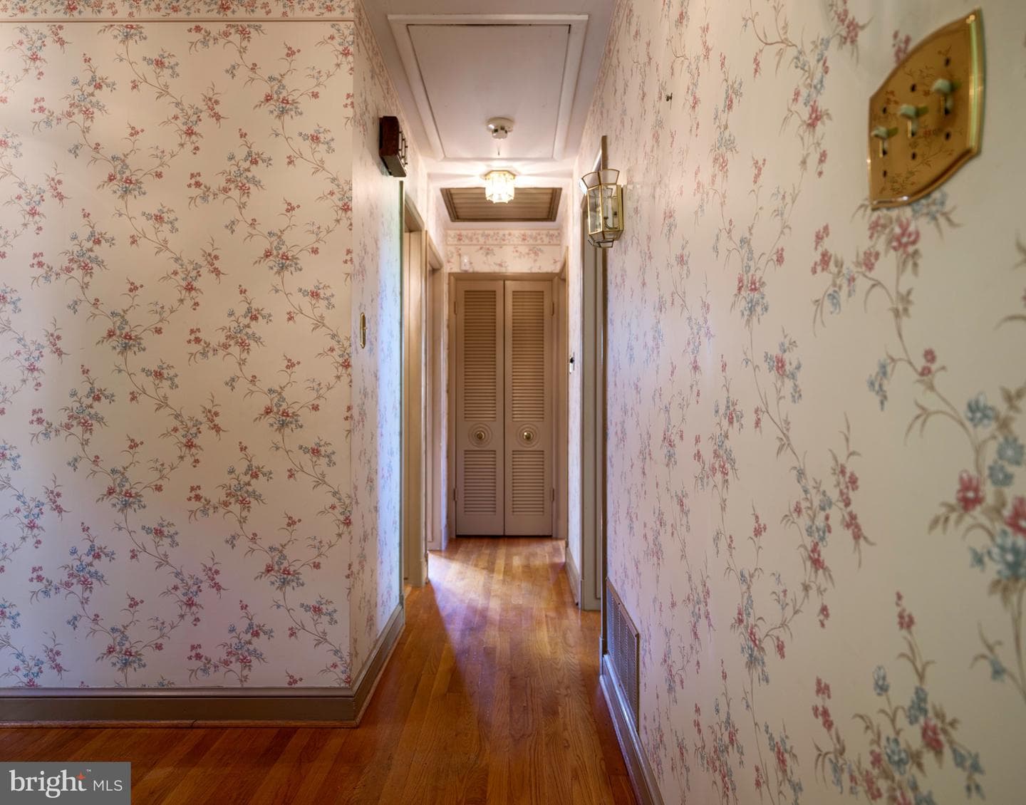 6502 Brookes Hill Court photo 13