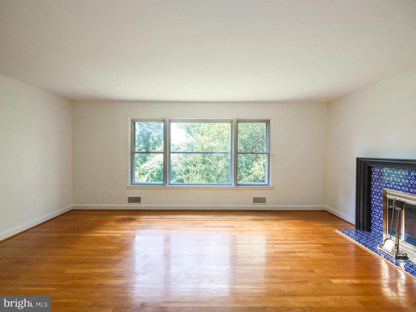 6502 Brookes Hill Court photo 3