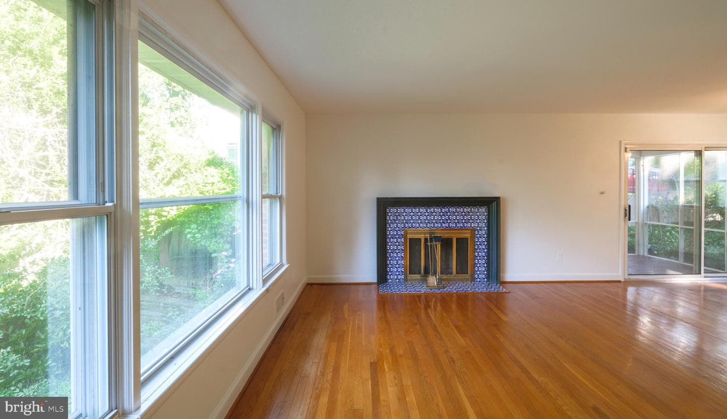 6502 Brookes Hill Court photo 4