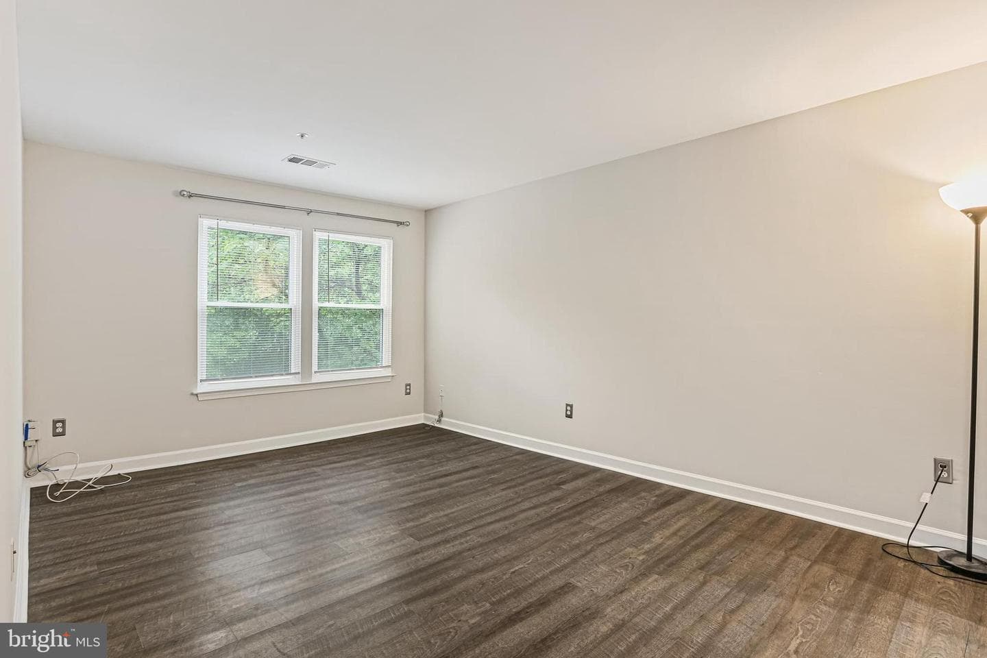 3301 Sir Thomas Drive #6-B-31 photo 12