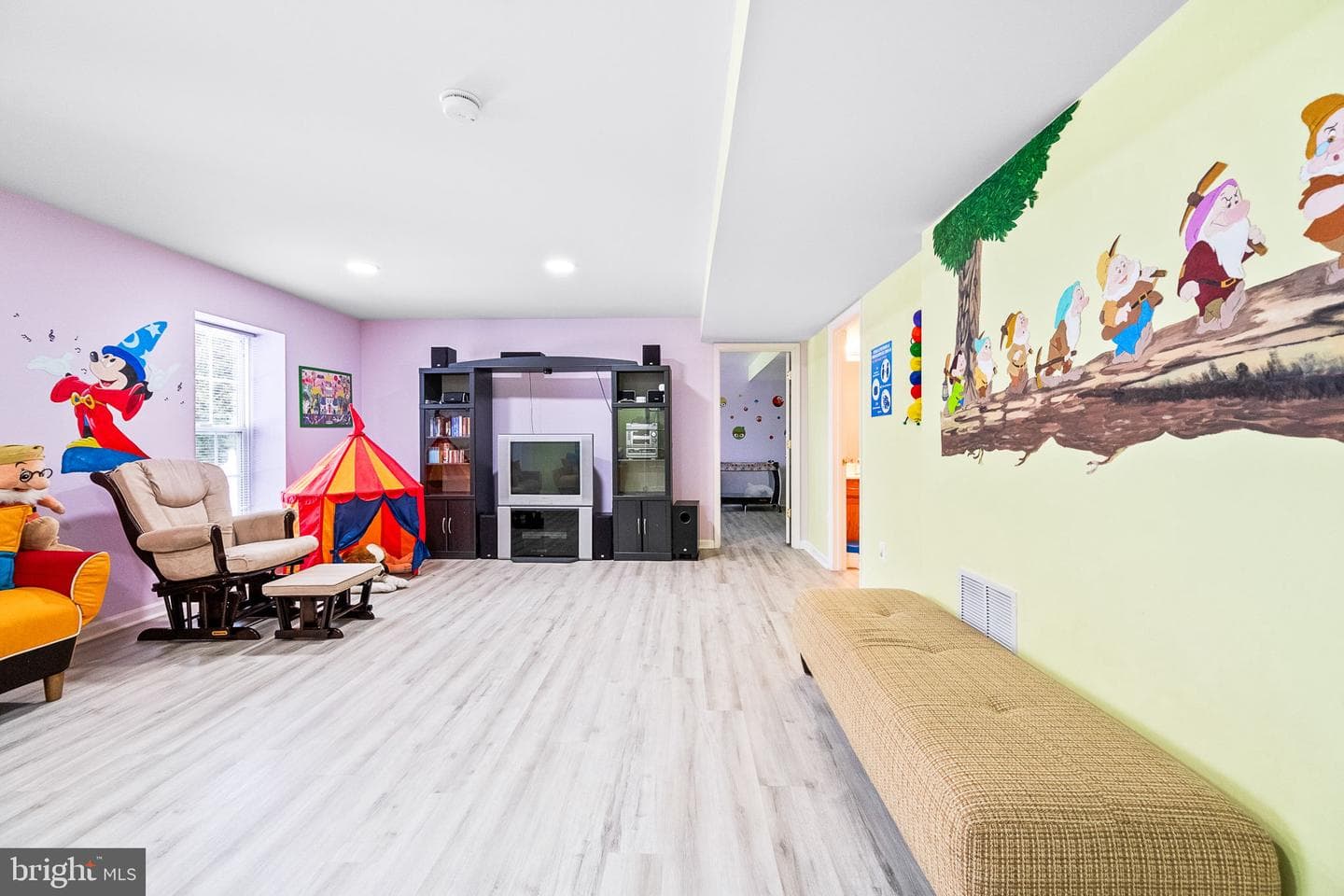 14309 Kings Crossing Boulevard photo 40