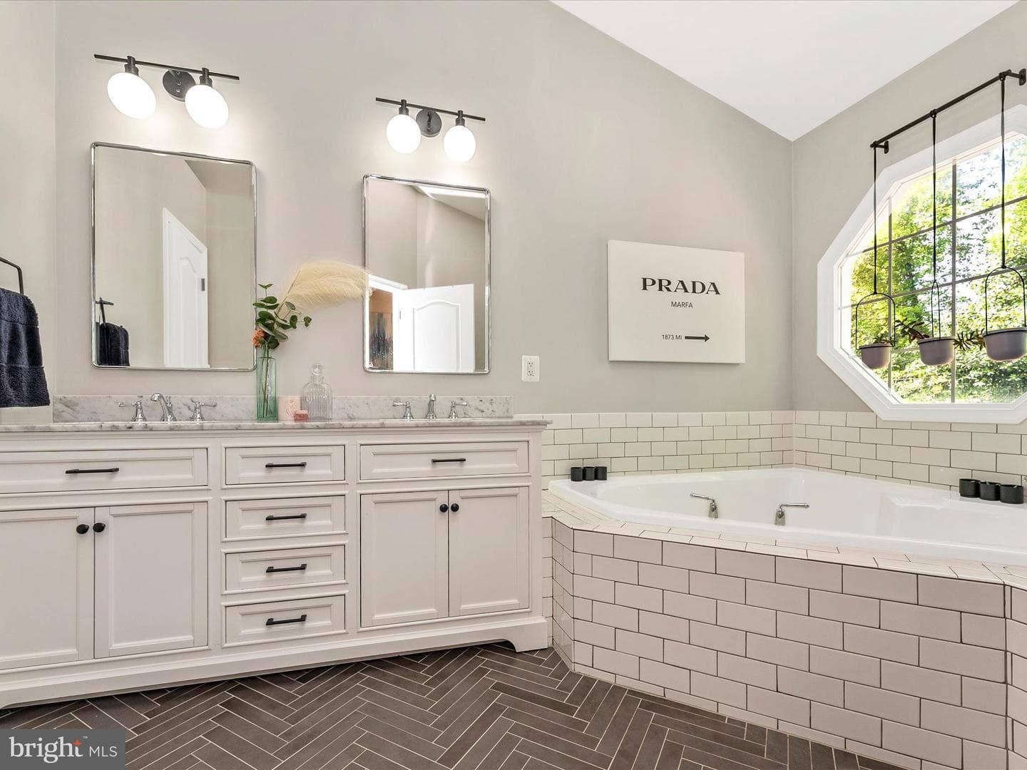 1110 Regal Oak Drive photo 28
