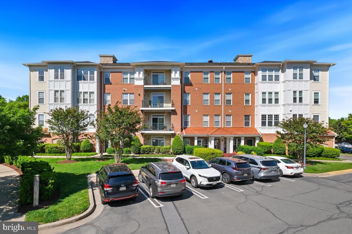130 Chevy Chase Street #404 photo 3