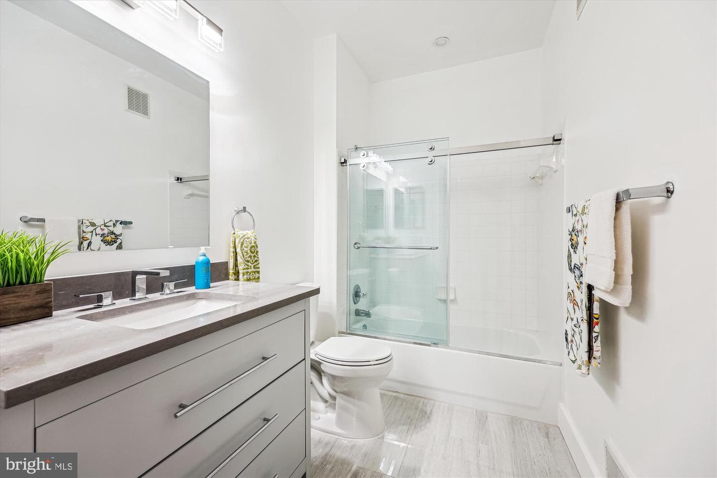 110 Chevy Chase Street #205 photo 19
