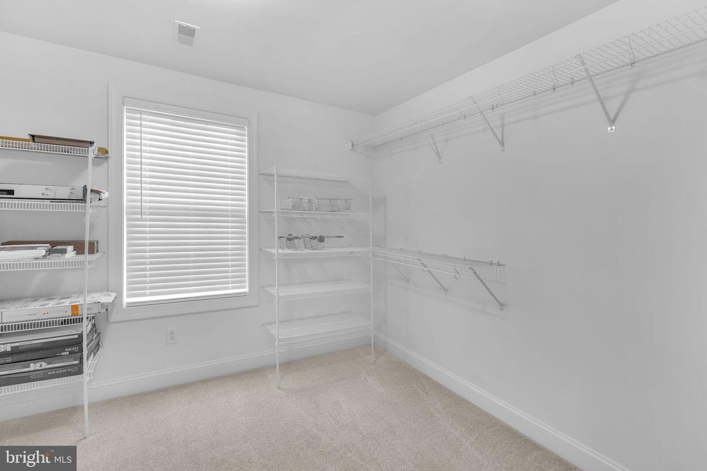 1010 Hollywood Avenue photo 13