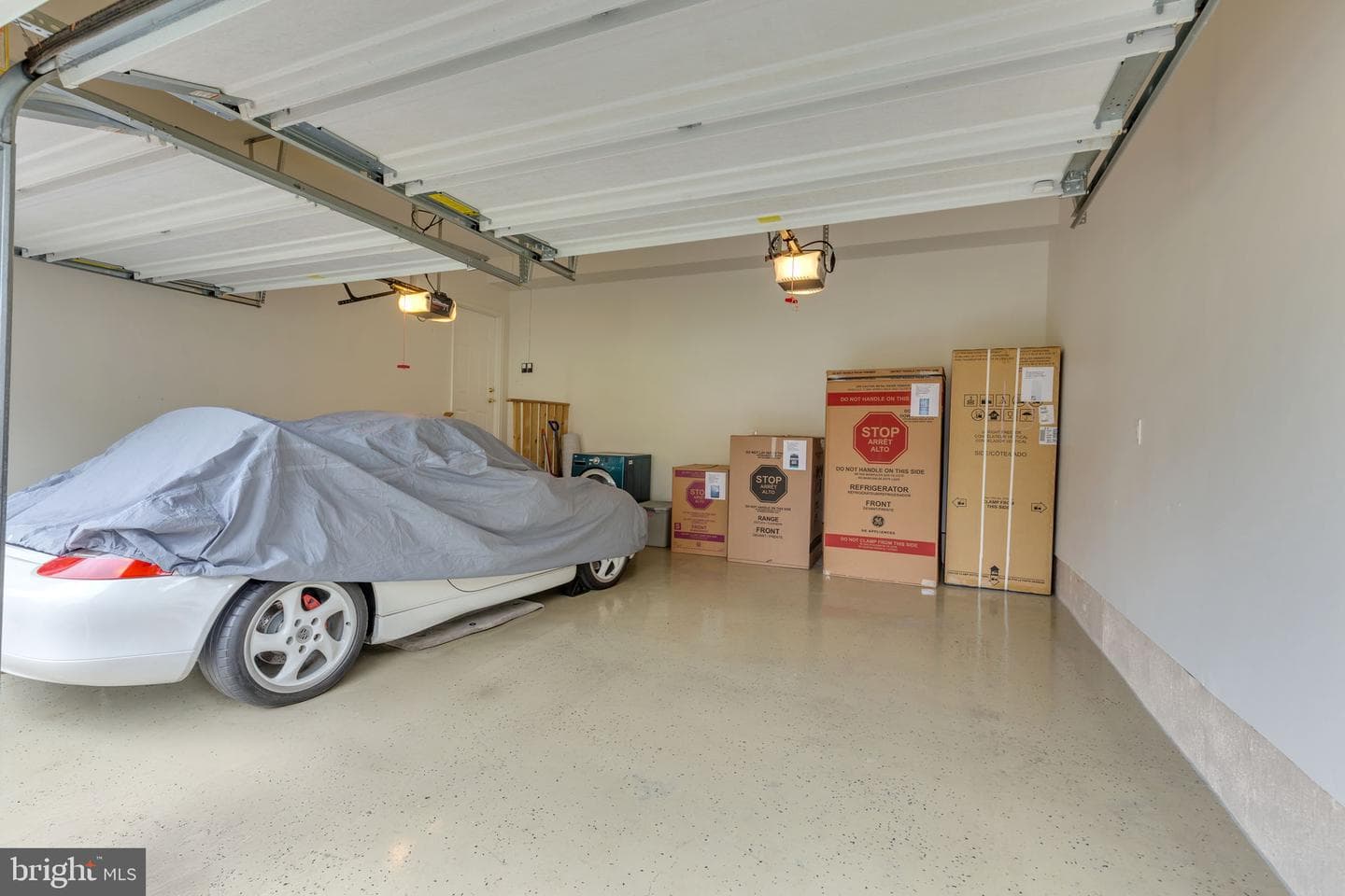 1010 Hollywood Avenue photo 30