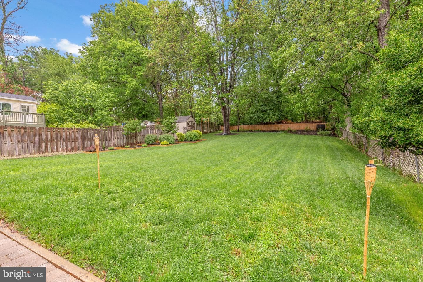 1010 Hollywood Avenue photo 33