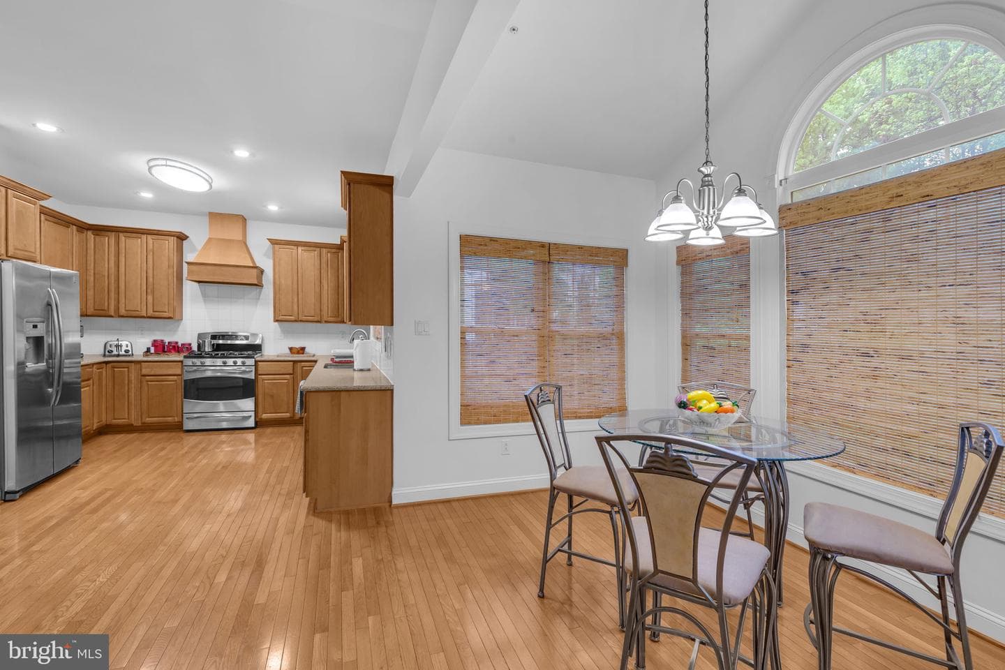 1010 Hollywood Avenue photo 6