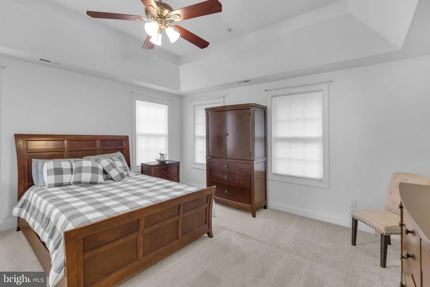 1010 Hollywood Avenue photo 9