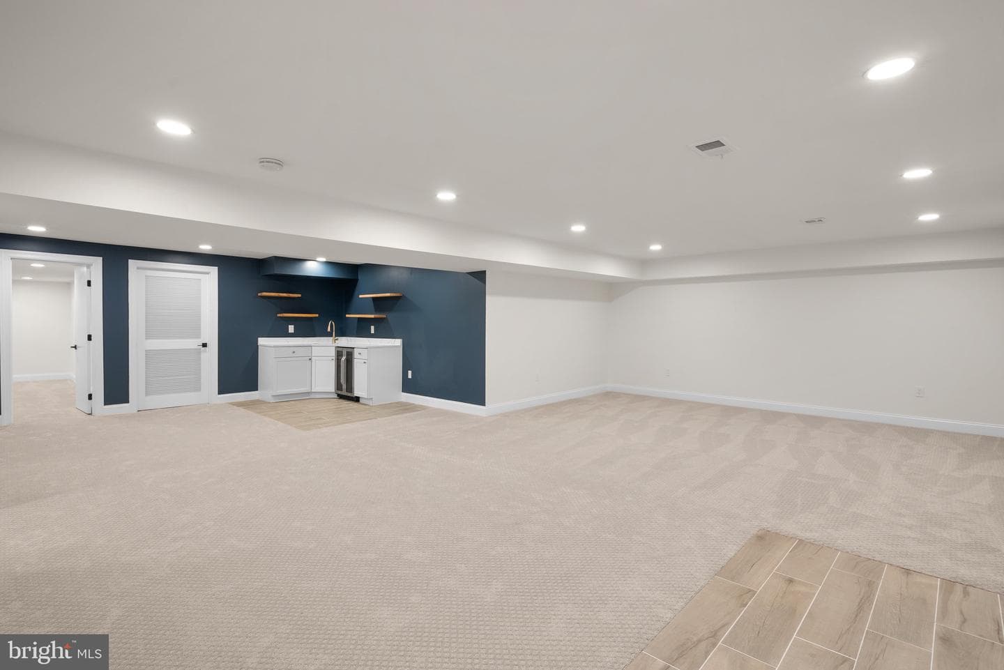 11513 Orebaugh Avenue photo 28