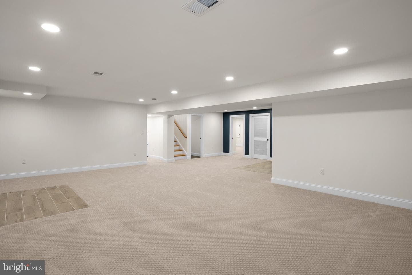11513 Orebaugh Avenue photo 29