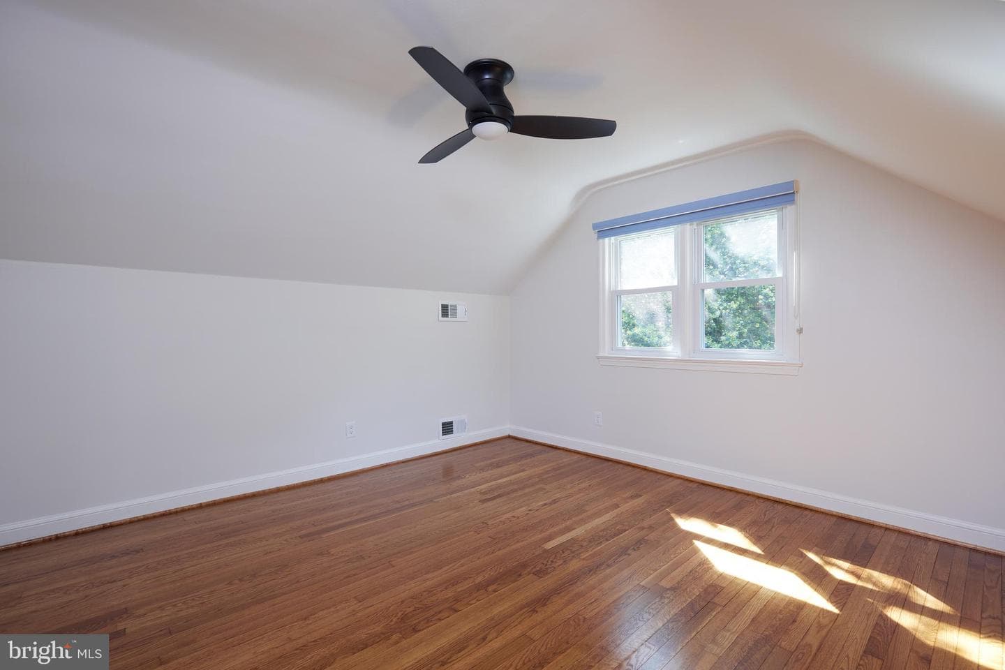 5610 Parkston Road photo 27