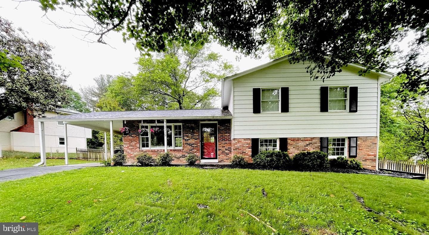 12112 Bayswater Road photo 1