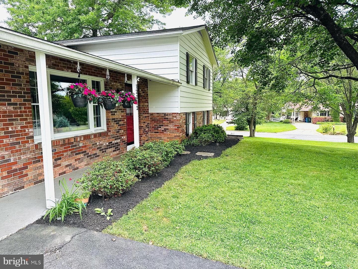 12112 Bayswater Road photo 17
