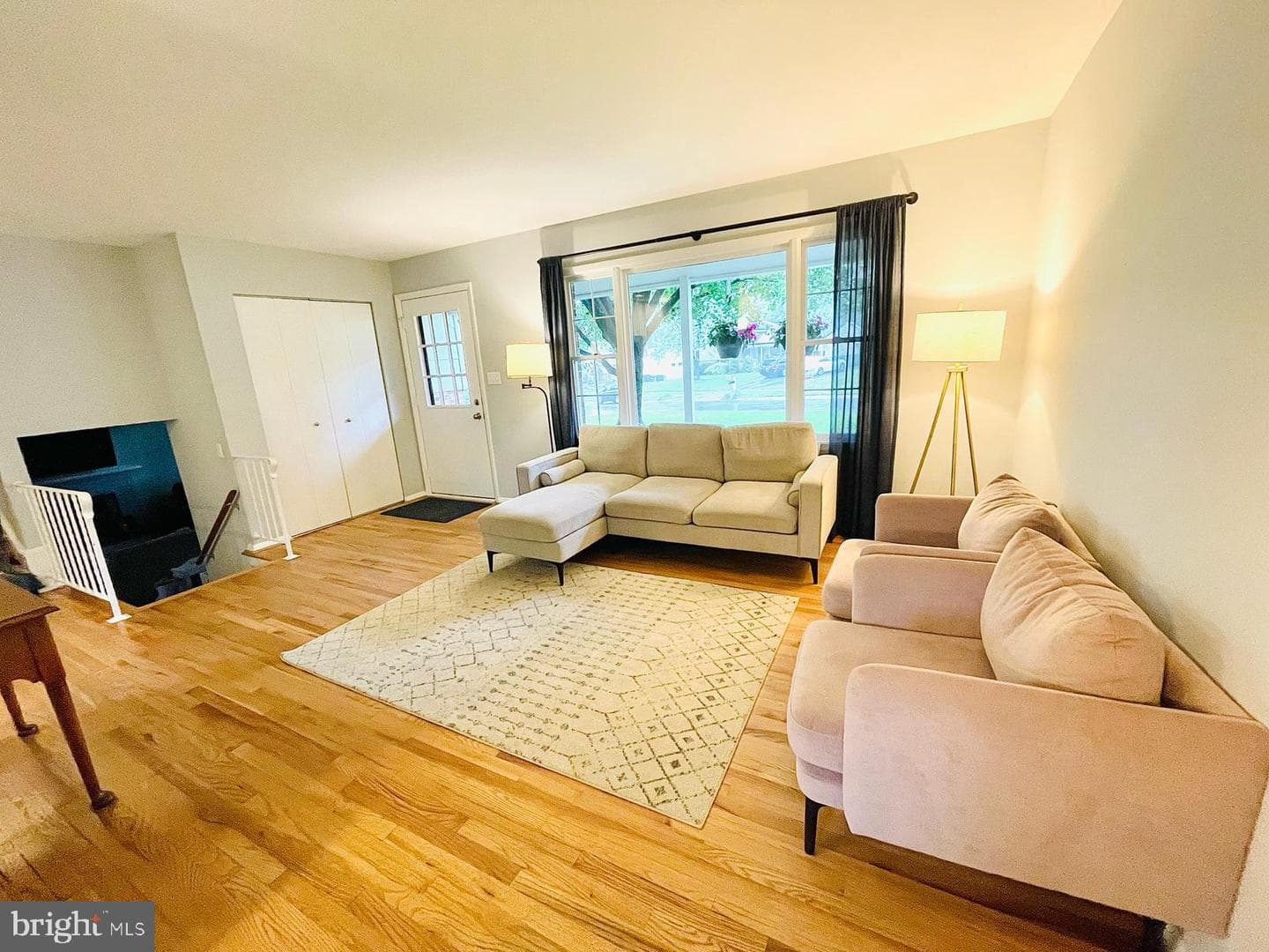 12112 Bayswater Road photo 2