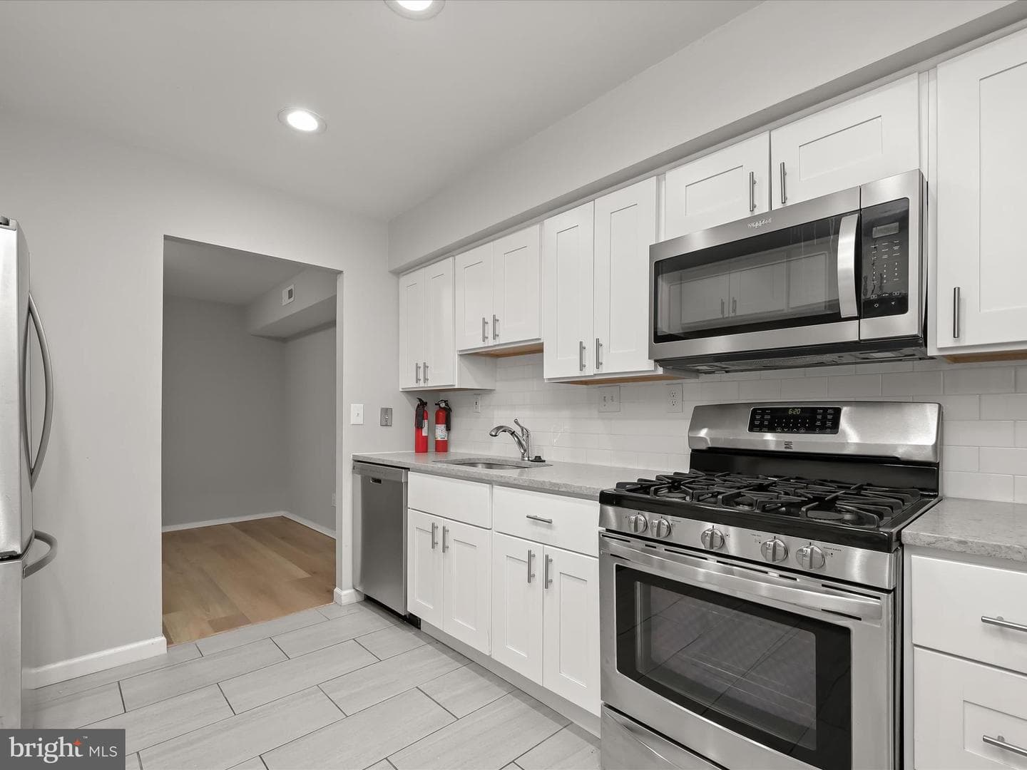 7545 Spring Lake Drive #7545-B photo 14