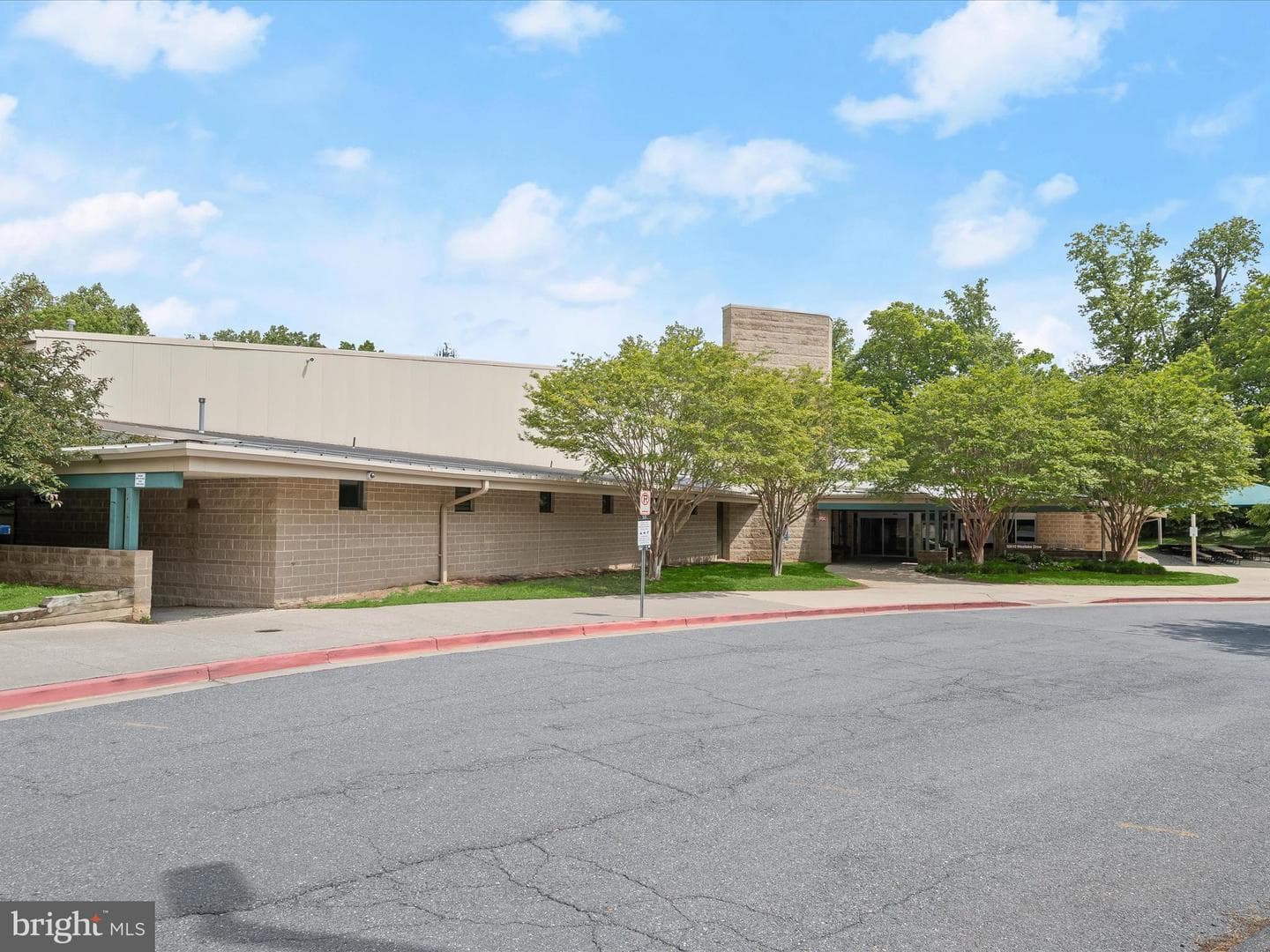 7545 Spring Lake Drive #7545-B photo 37