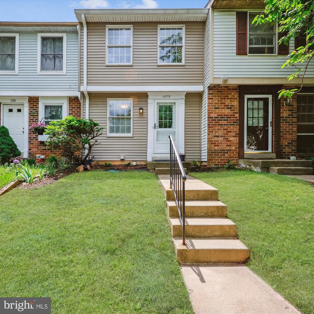 1279 Elm Grove Circle photo 1