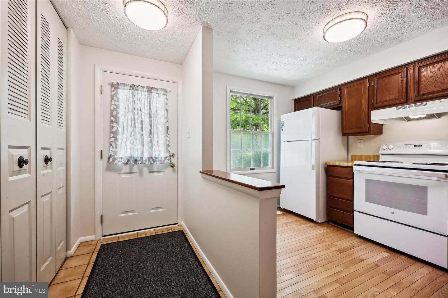 1279 Elm Grove Circle photo 4