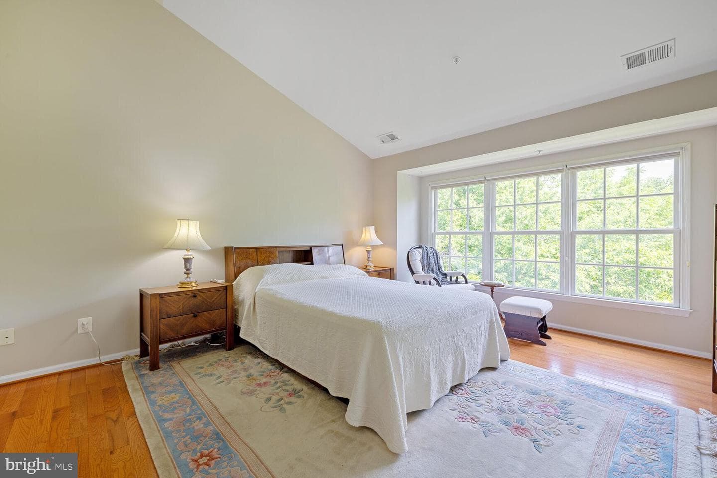 203 Oak Knoll Terrace photo 13