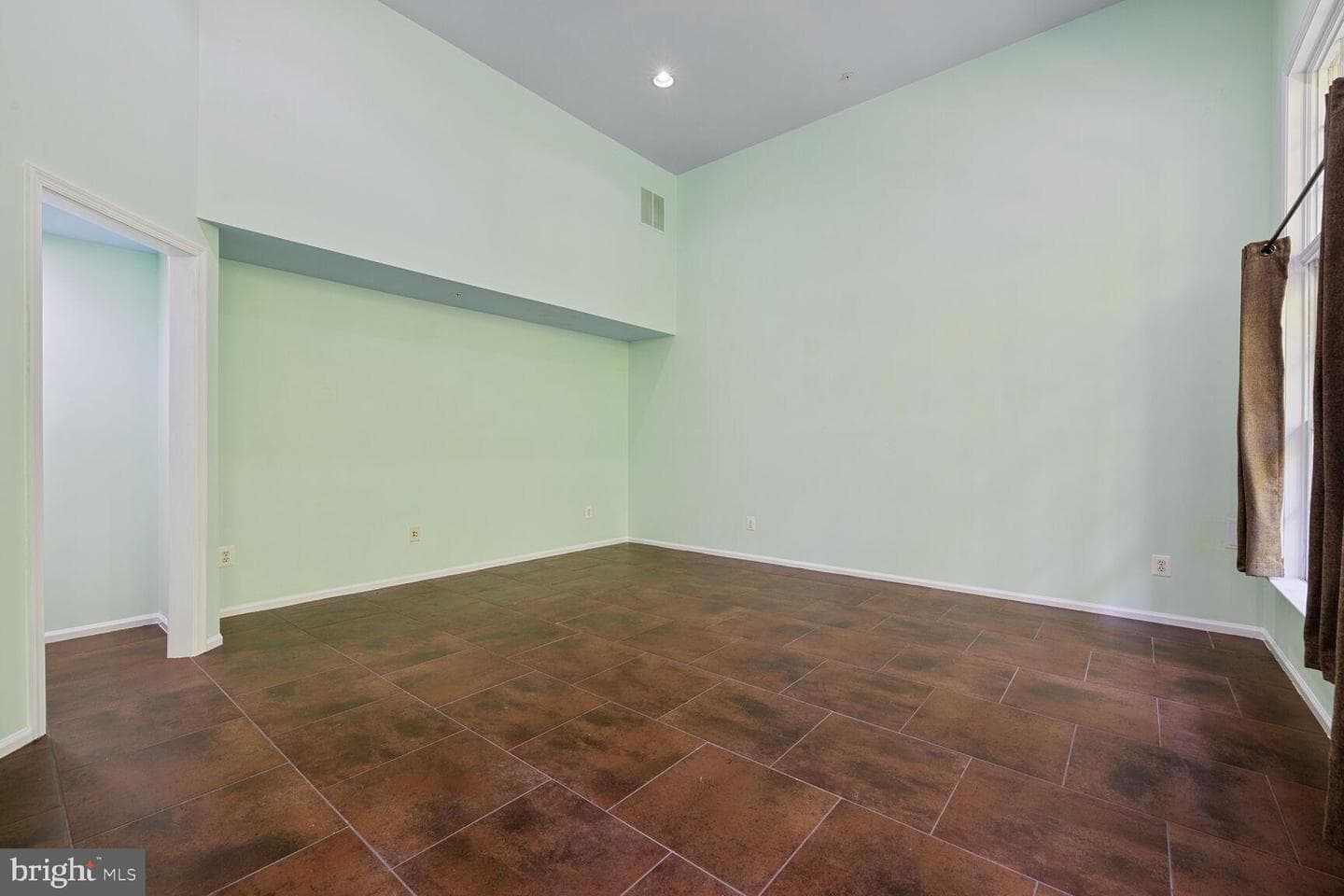 203 Oak Knoll Terrace photo 24
