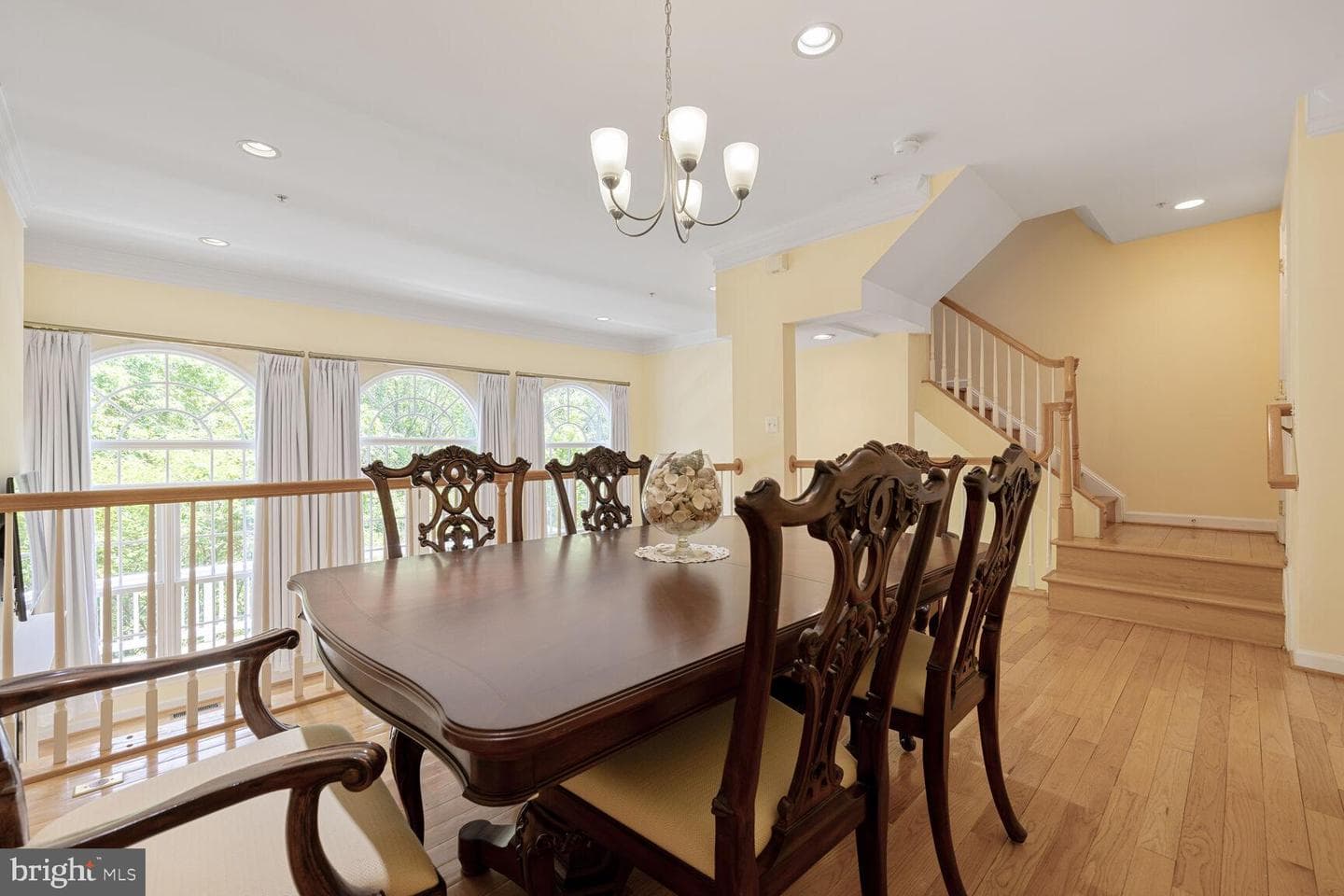 203 Oak Knoll Terrace photo 7