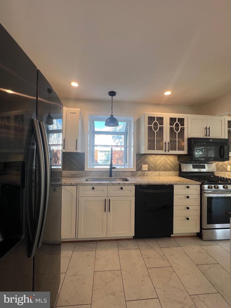 8107 Chester Street photo 23