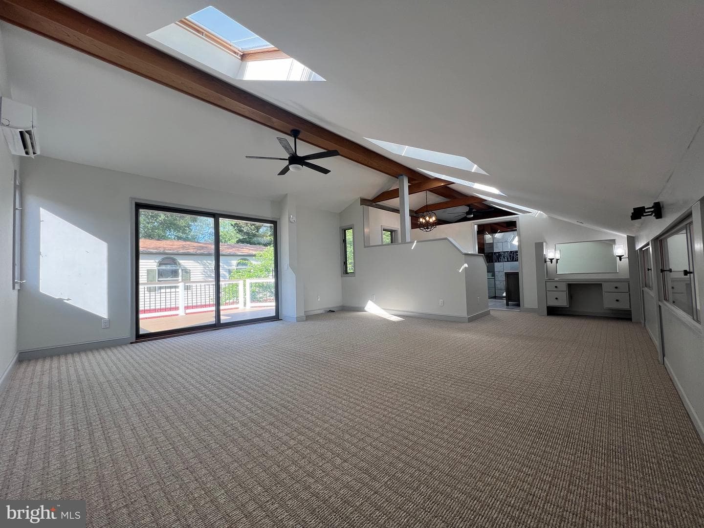 8107 Chester Street photo 39