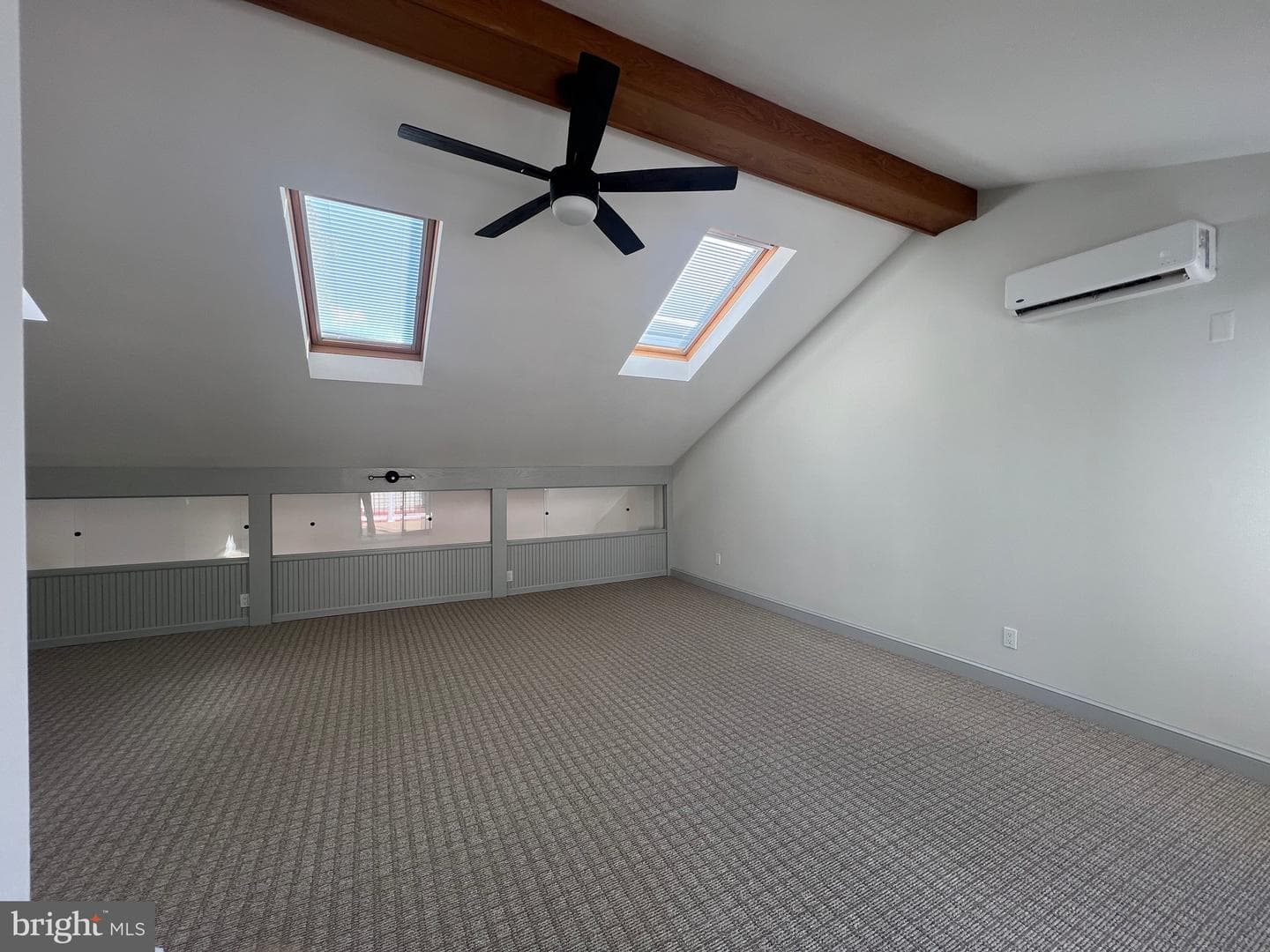 8107 Chester Street photo 43