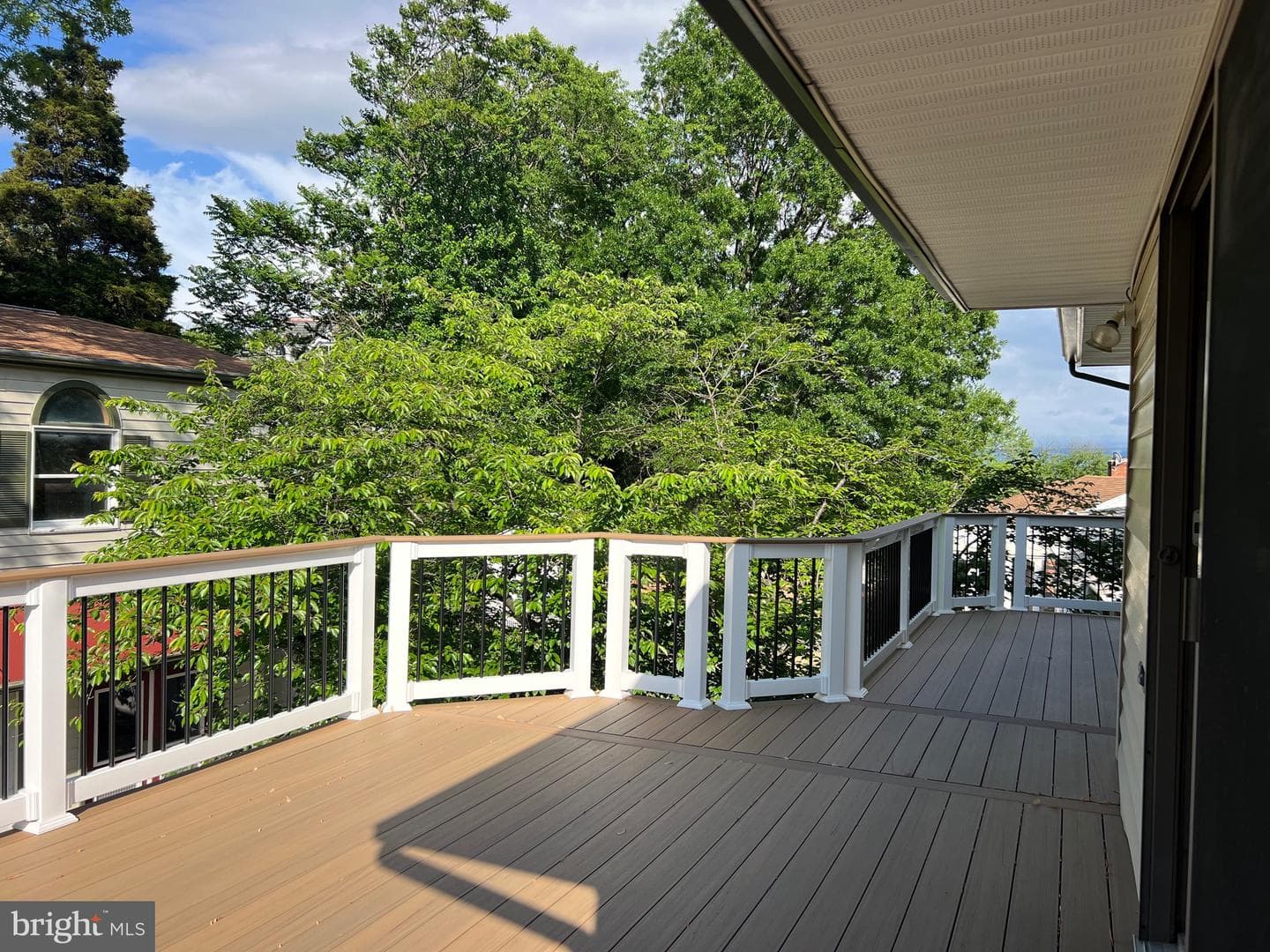 8107 Chester Street photo 51