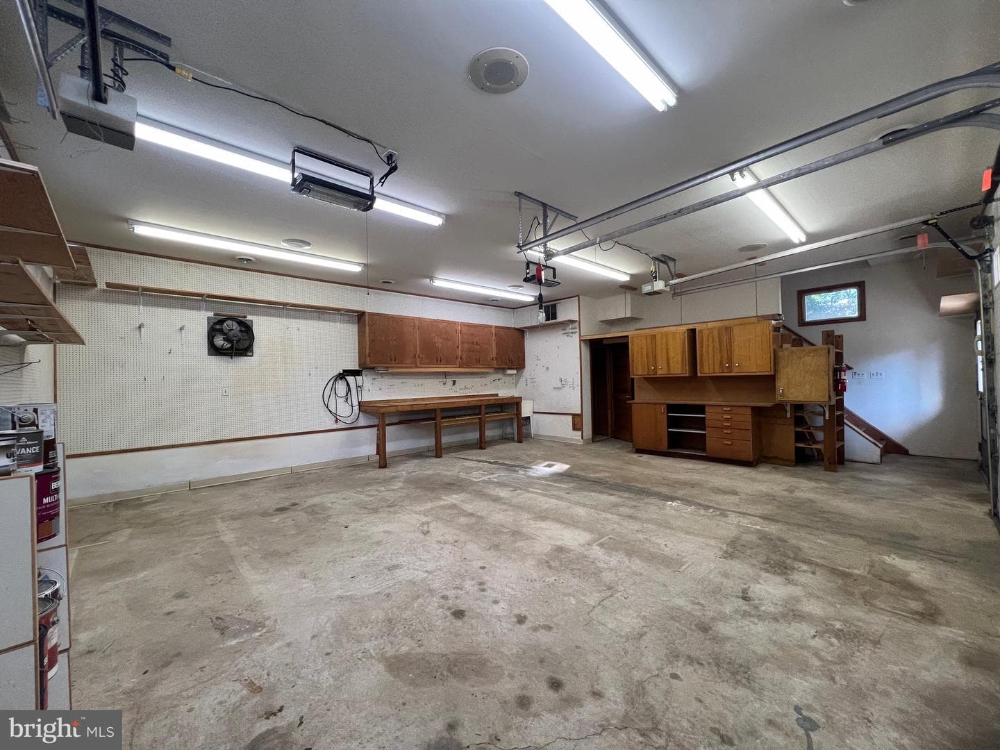 8107 Chester Street photo 74