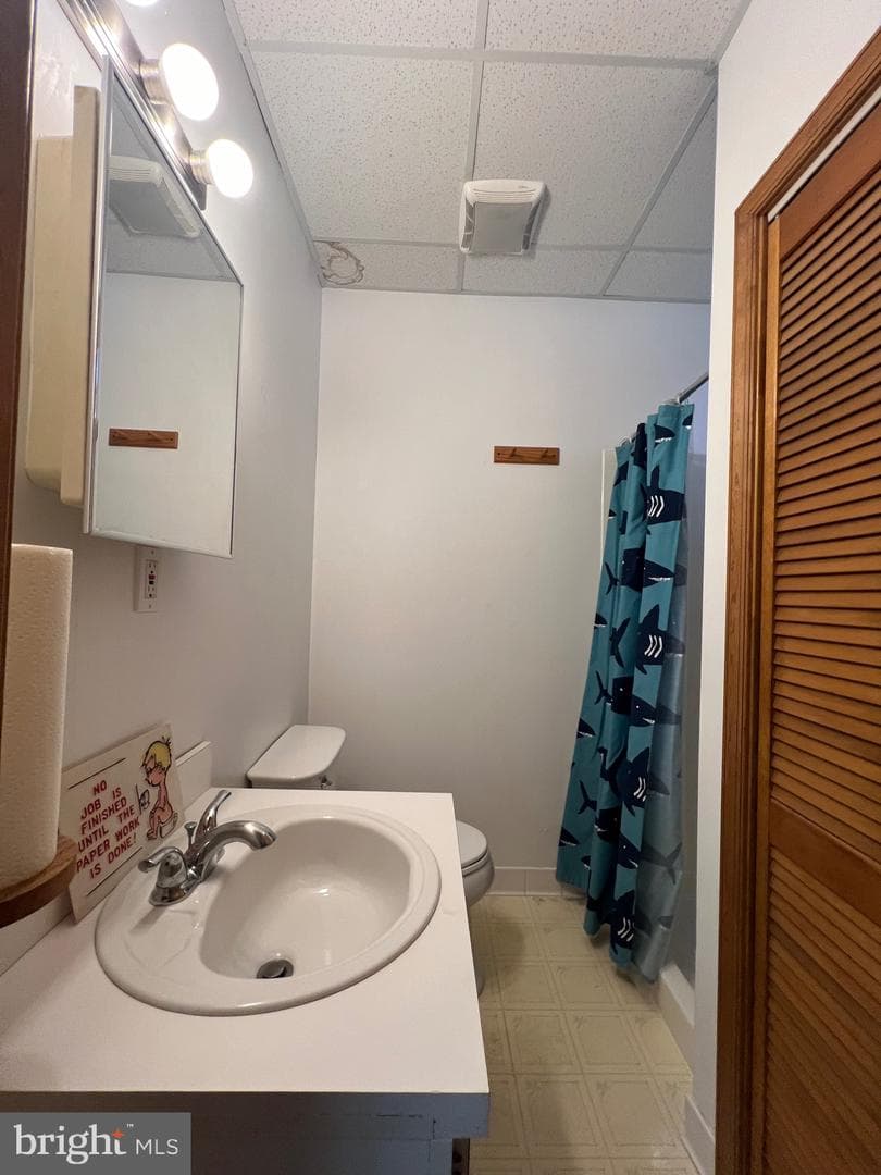 8107 Chester Street photo 78