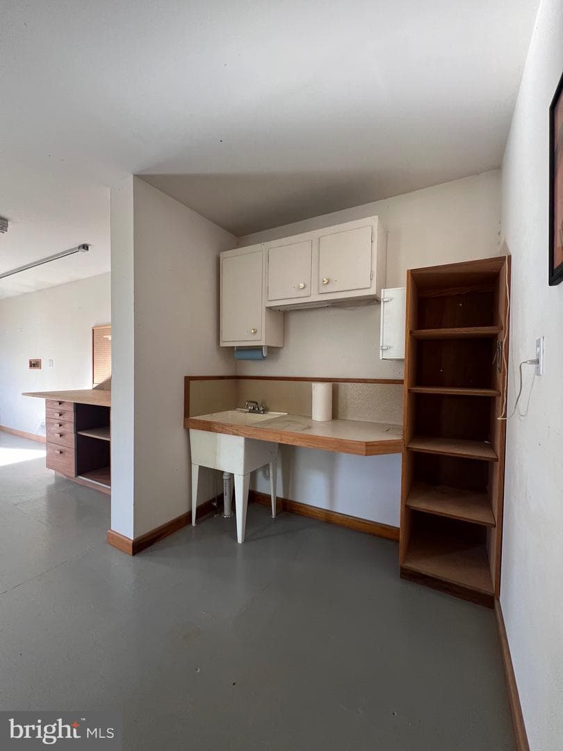 8107 Chester Street photo 81