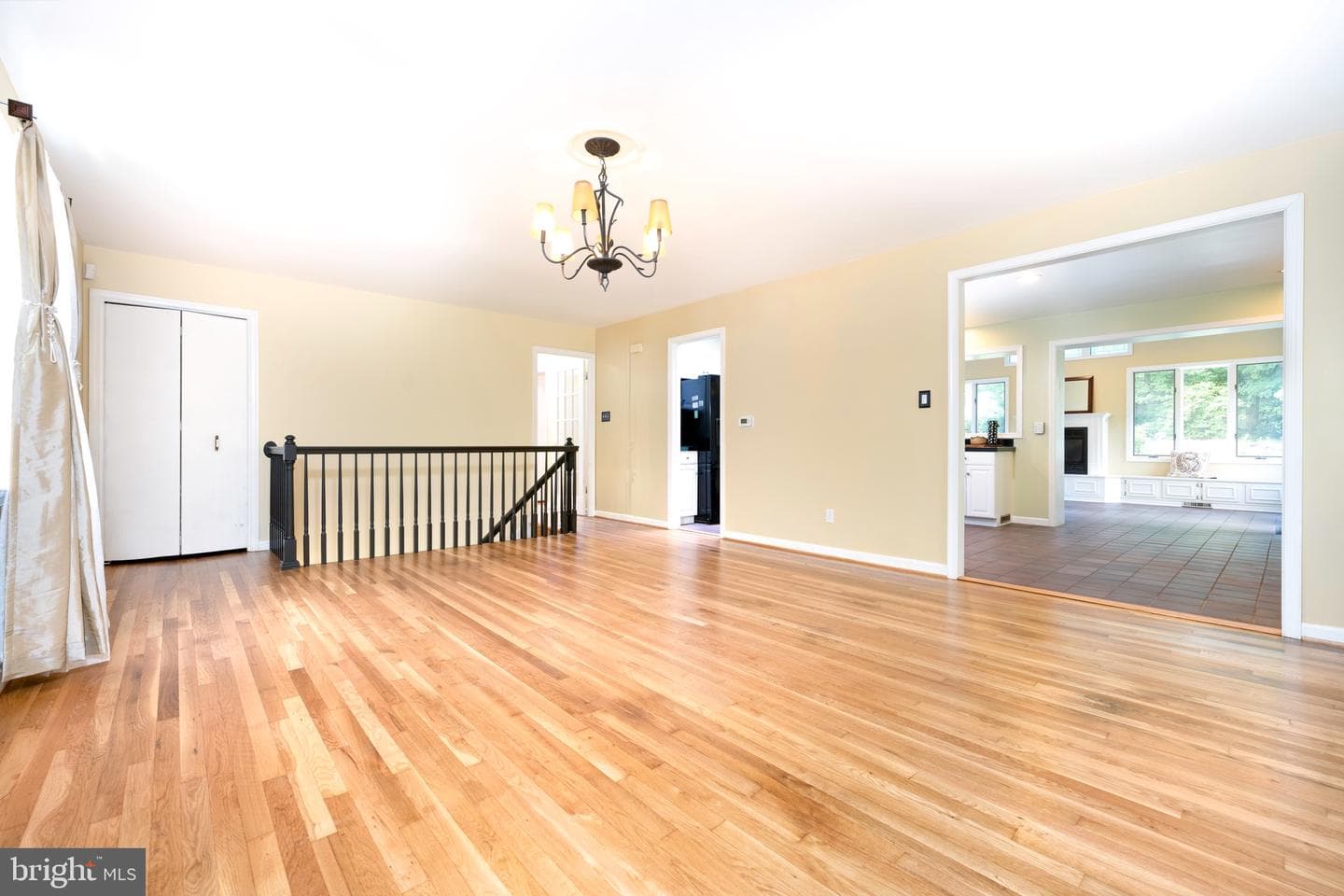 824 Aster Boulevard photo 4