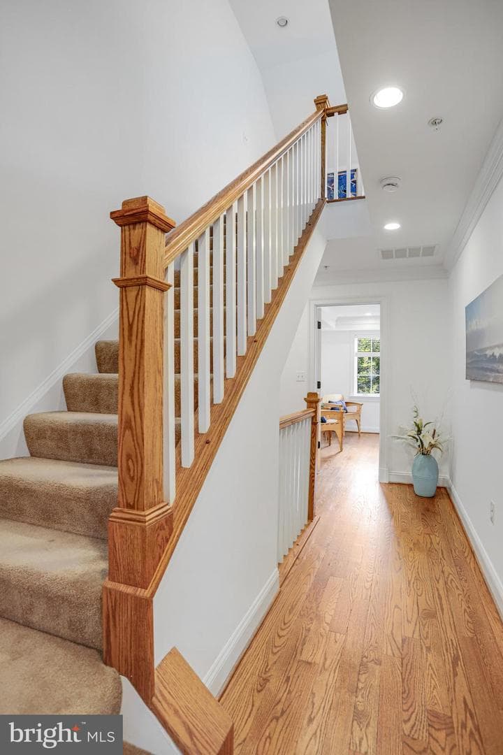 8920 Courts Way photo 33