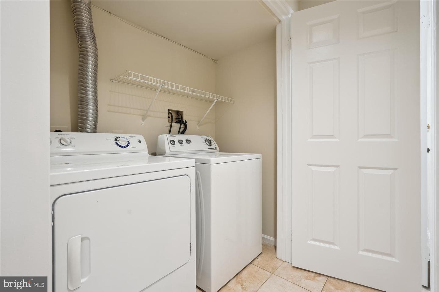 10924 Bloomingdale Drive photo 32