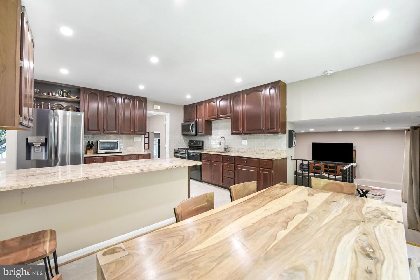 11815 Prestwick Road photo 11