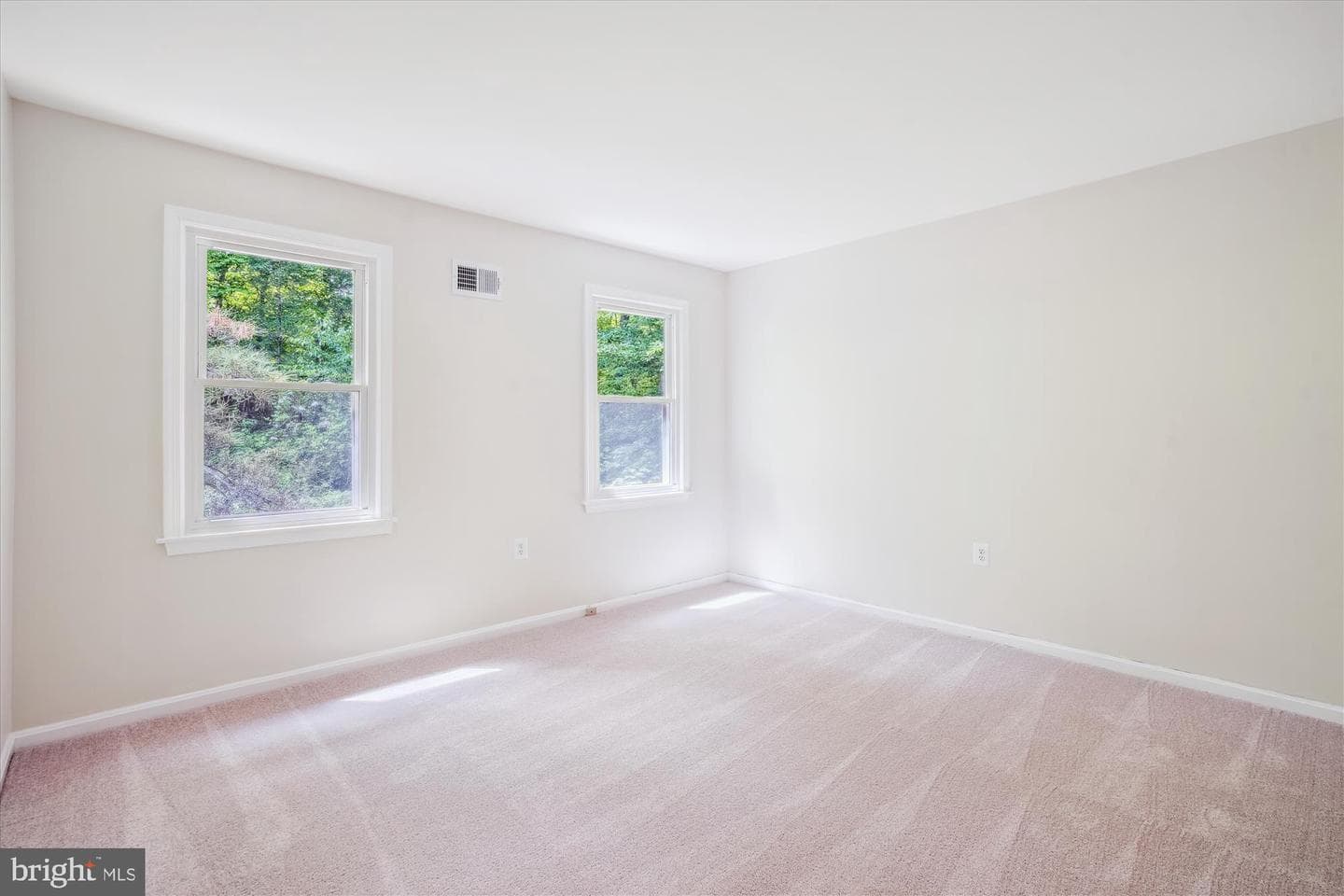4826 Cherry Valley Drive photo 40