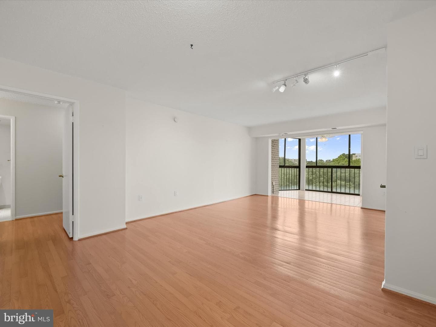 15107 Interlachen Drive #2-919 photo 12
