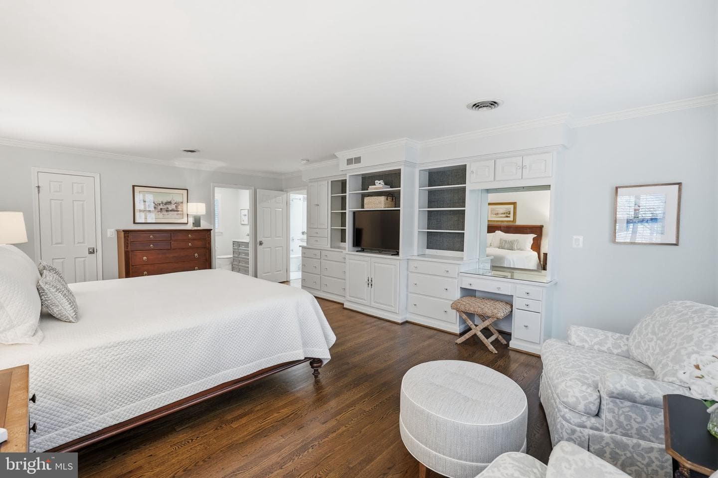 706 Fordham Street photo 22