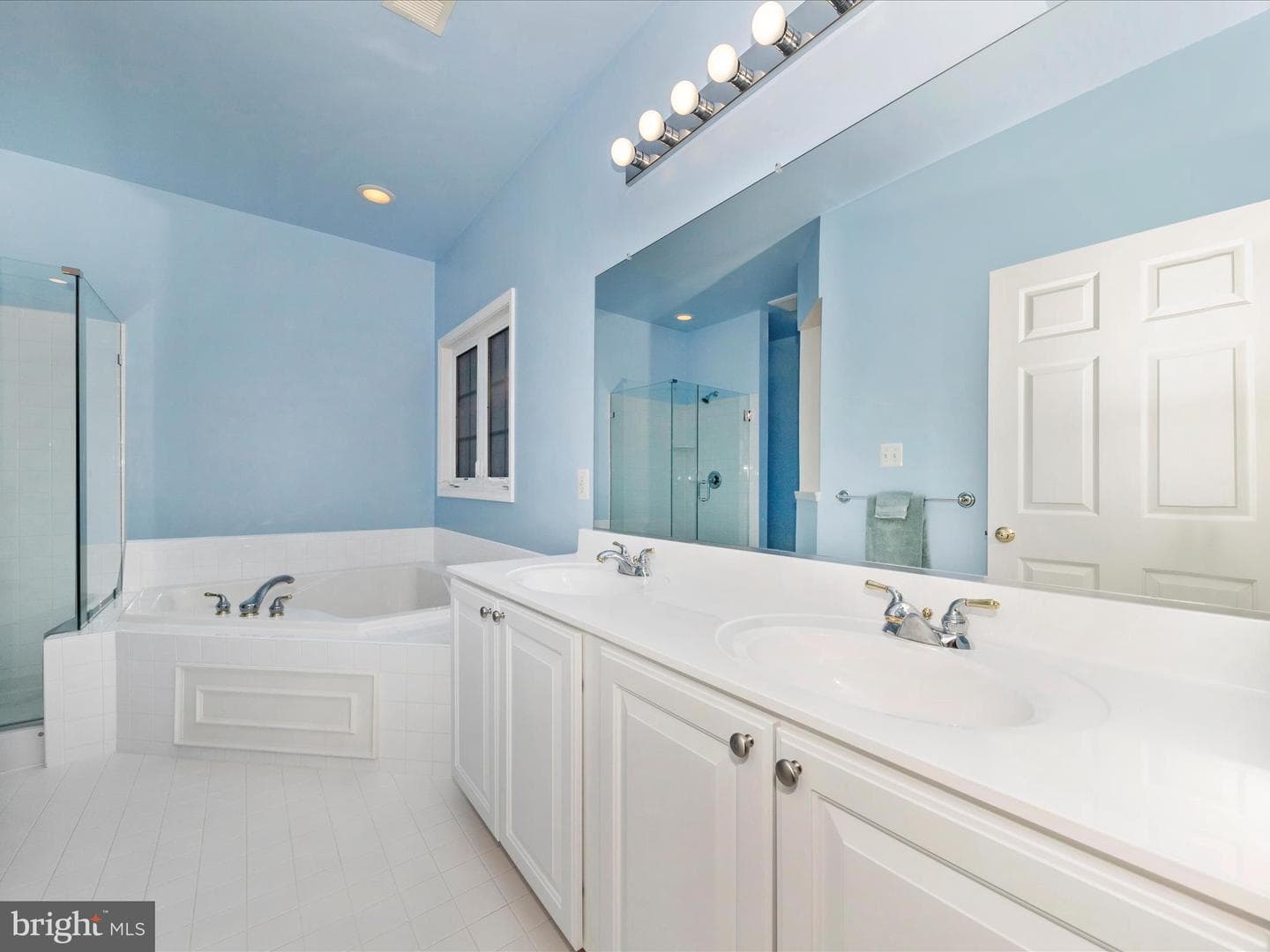 12318 Cherry Branch Drive photo 21