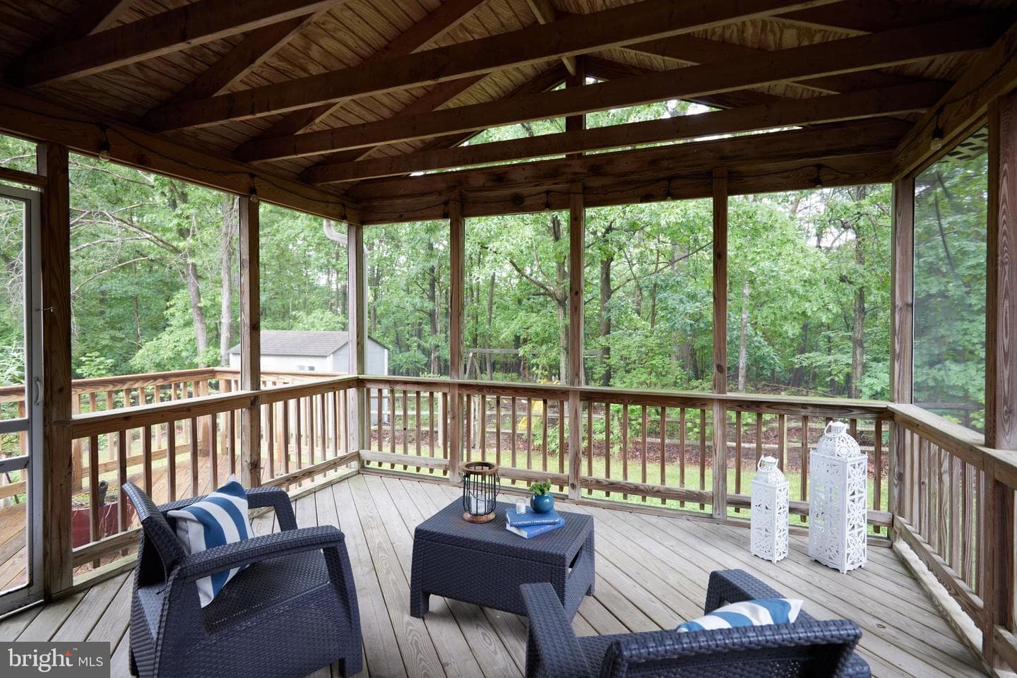 2723 Deer Ridge Drive photo 16