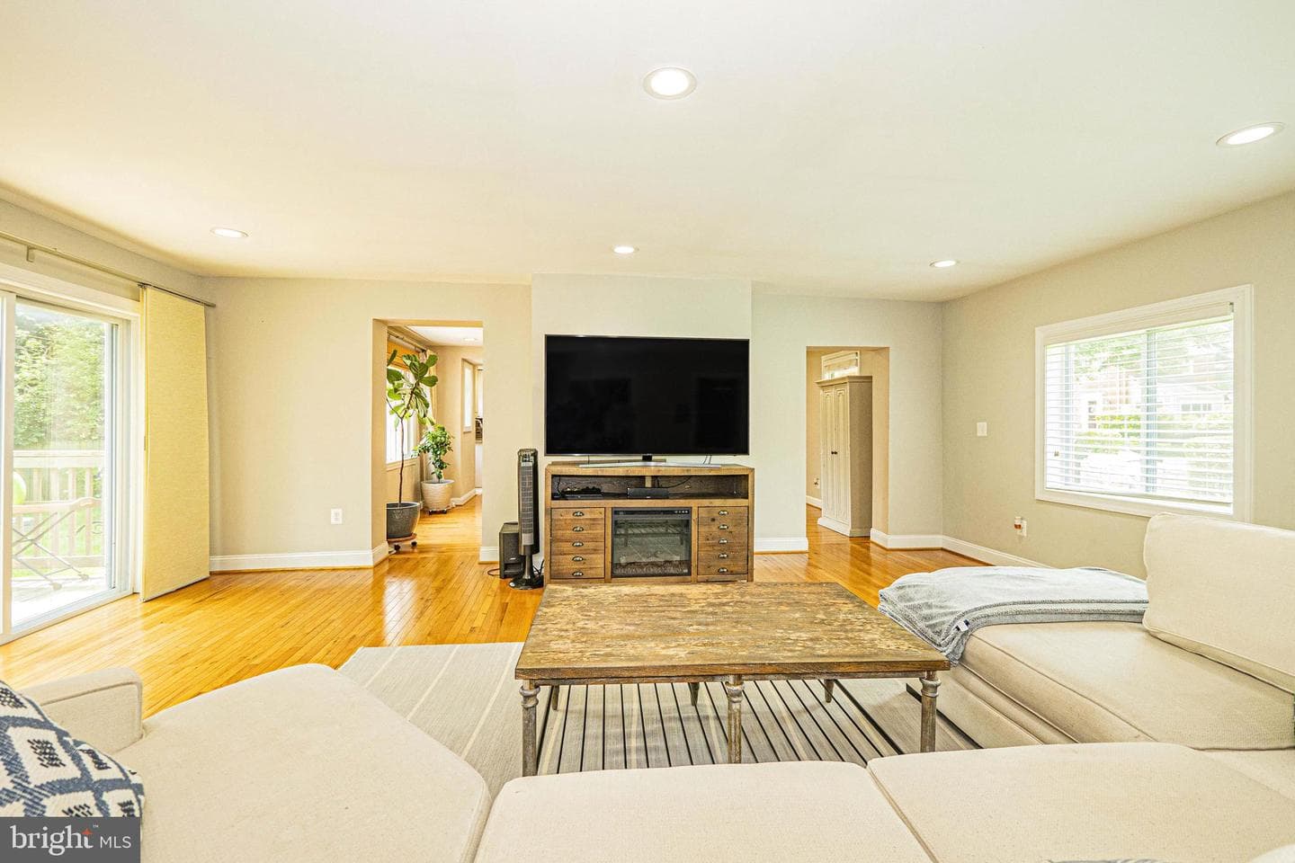 10021 Lorain Avenue photo 14