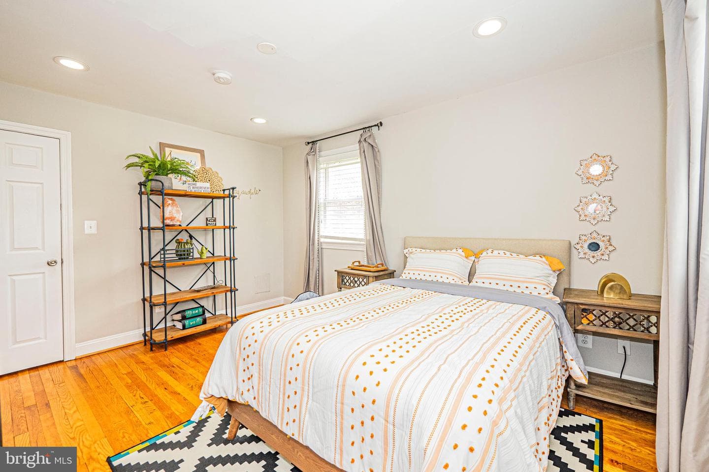 10021 Lorain Avenue photo 30