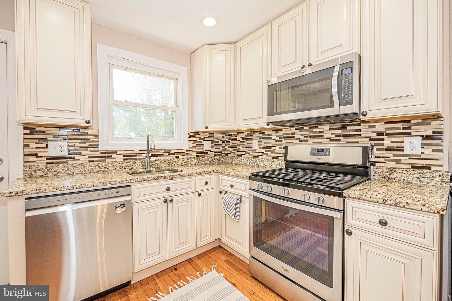 10021 Lorain Avenue photo 8