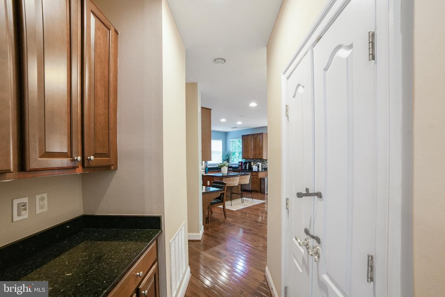 14414 Bonifant Park Place photo 11