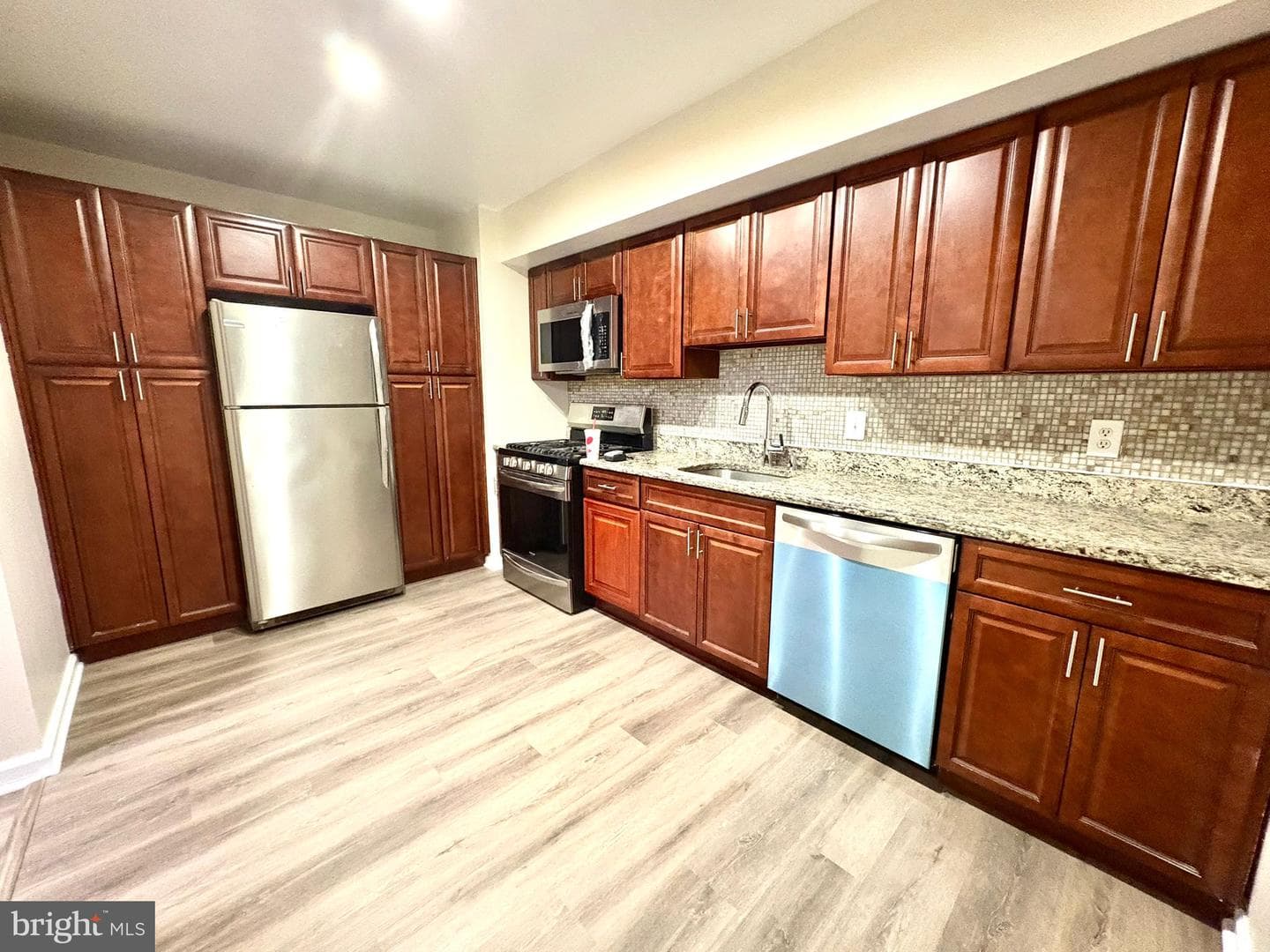788 Quince Orchard Boulevard #202 photo 10