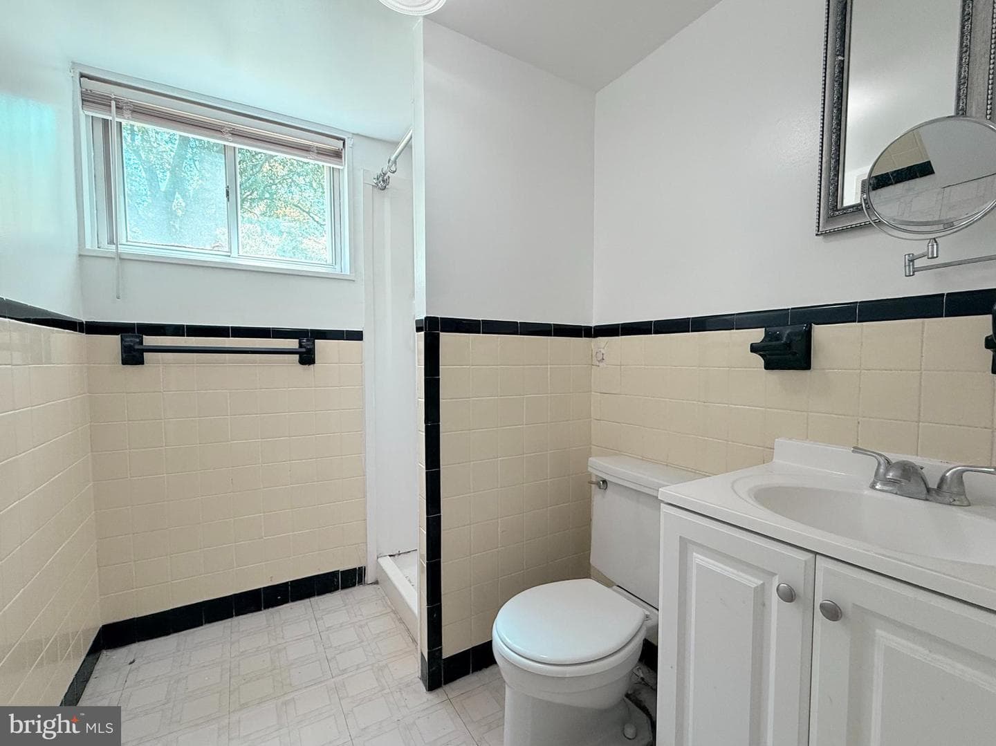 12115 Hunters Lane photo 11