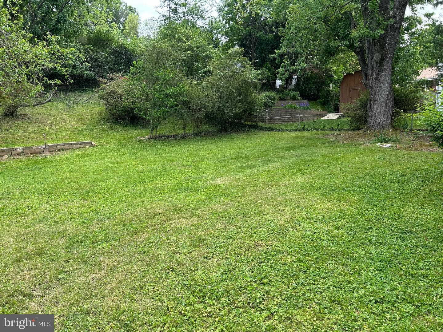 12115 Hunters Lane photo 3