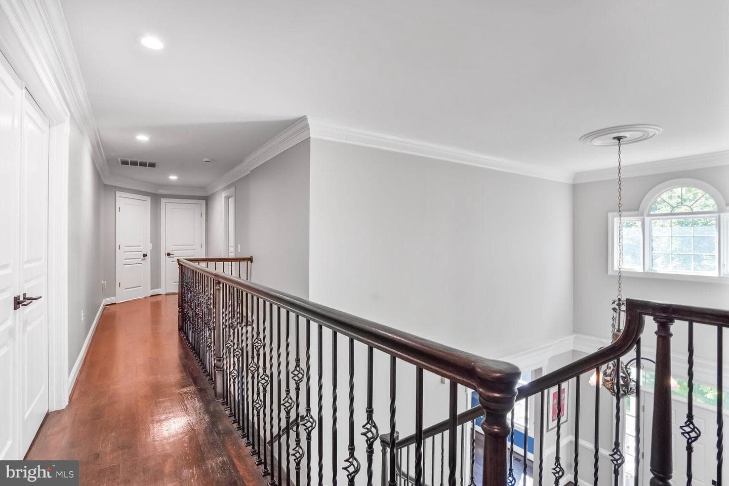 10701 Hunting Lane photo 33